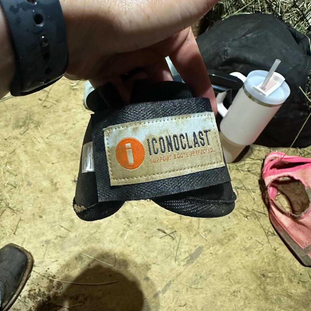 Iconoclast horse boots - Picture 2 of 2